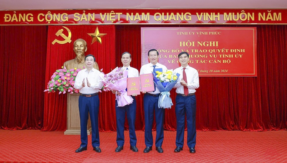 Dieu dong nhan su anh 1