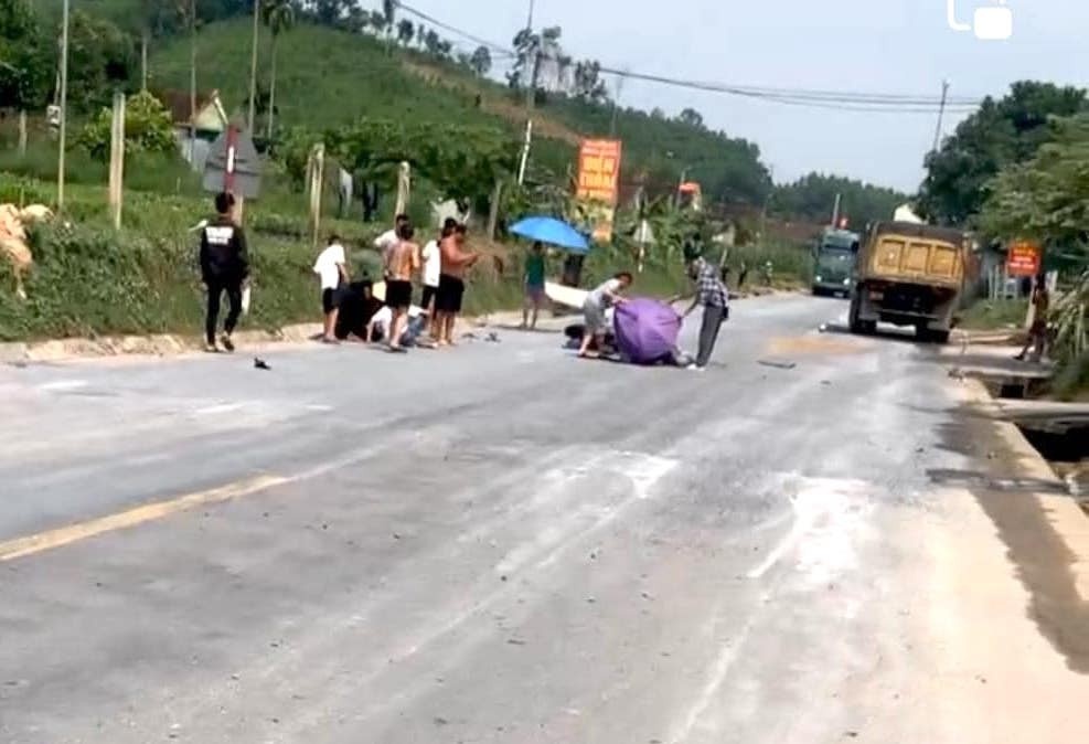 Nam sinh Nghe An anh 1