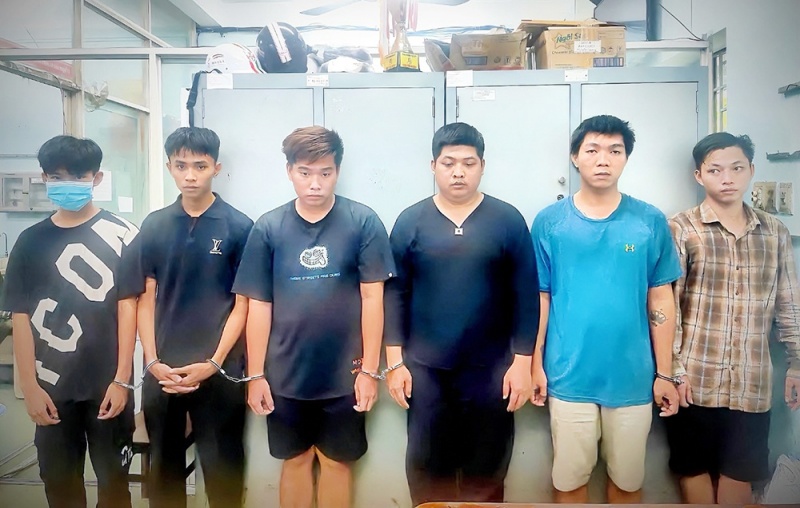 Tạt chất bẩn,  Phan Đức Hiếu,  Trần Xuân Dũng ảnh 1 Tat chat ban,  Phan Duc Hieu,  Tran Xuan Dung anh 1