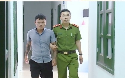 Lua ban xe co,  vi Momo anh 1