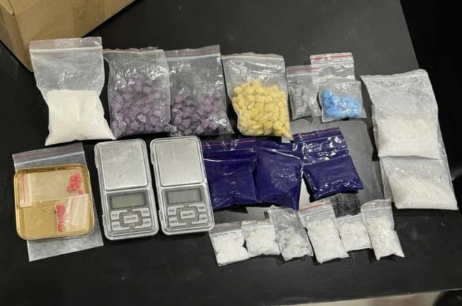 Duong day ma tuy,  Truong Vuong Hoan,  Cam Van Canh anh 2