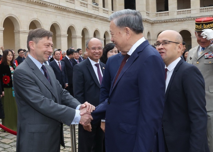 Le don Tong Bi thu, Chu tich nuoc To Lam tham chinh thuc Cong hoa Phap hinh anh