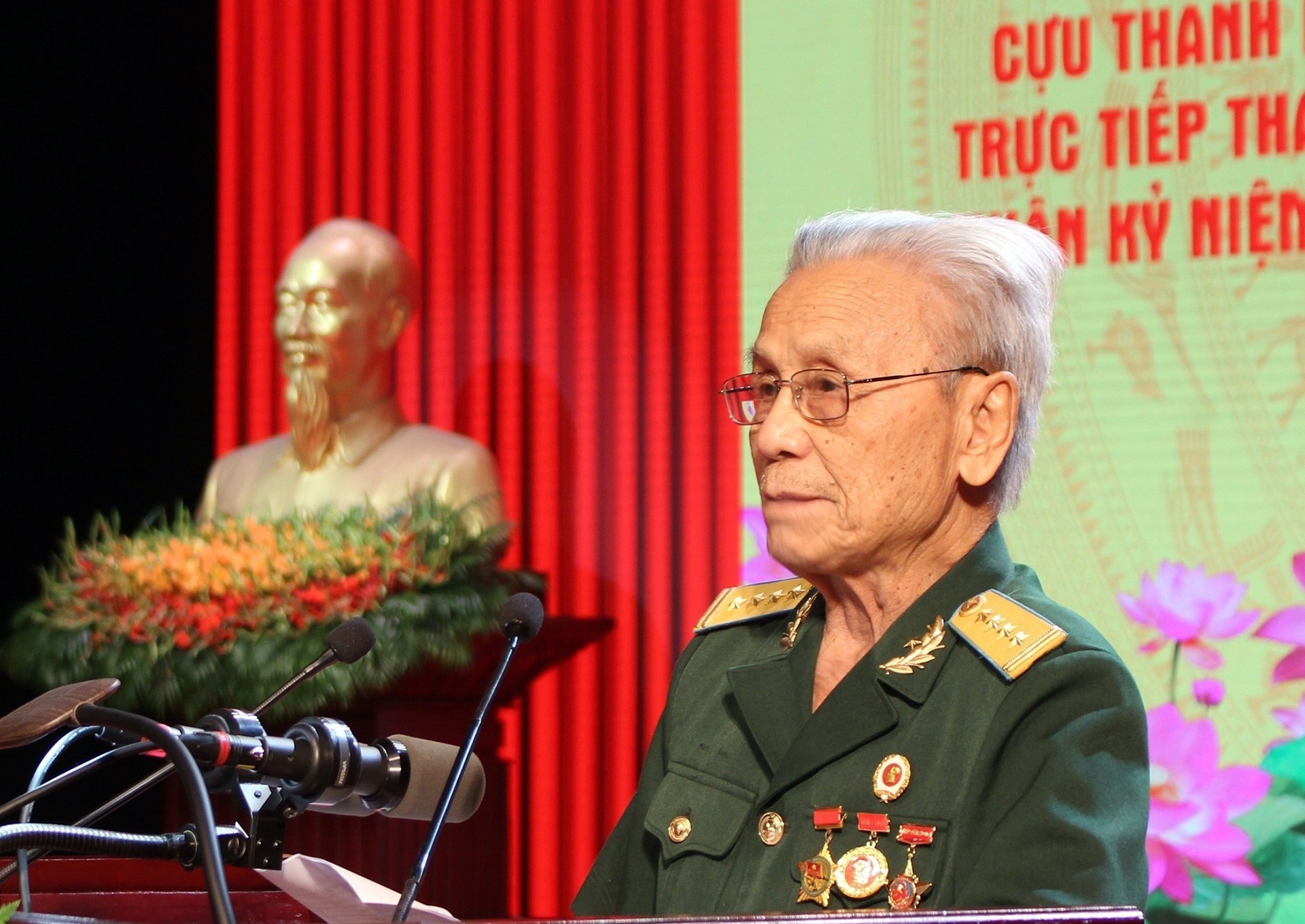 Tiep quan Thu do anh 1