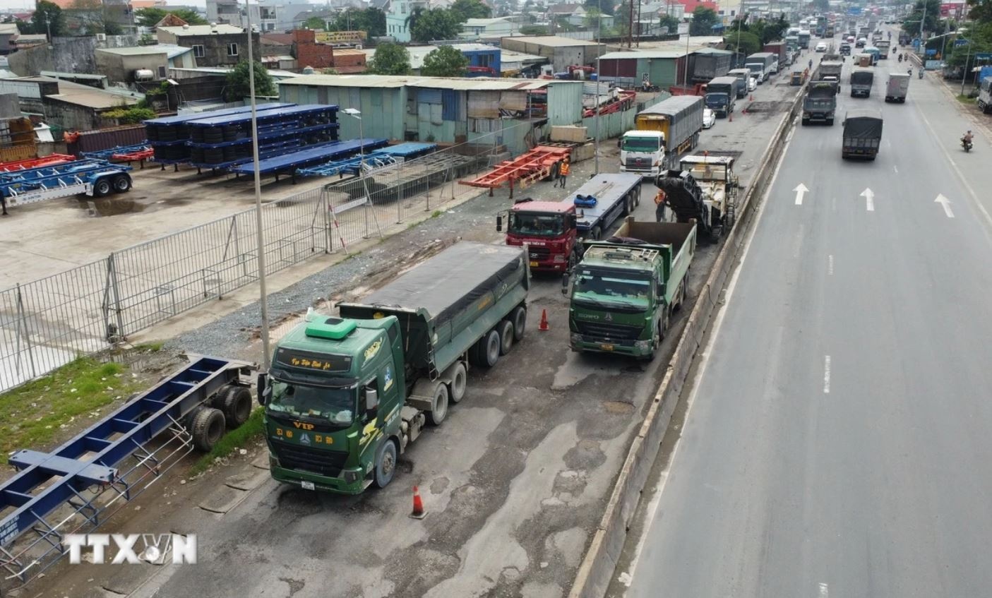 Quoc lo 51 khan cap anh 1