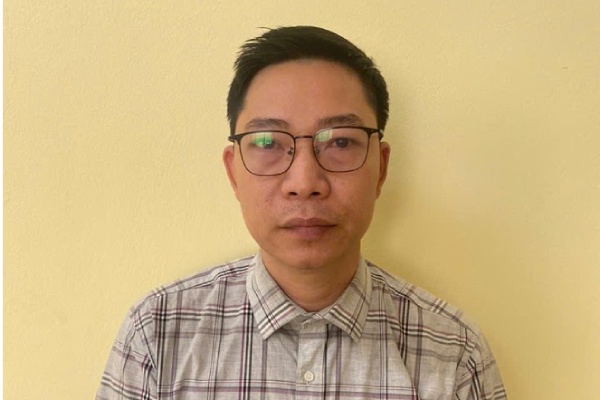 Cam bay lua dao tu vo boc ung dung hen ho hinh anh