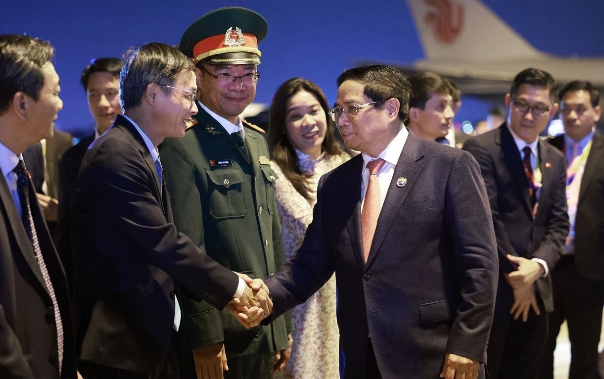 Thu tuong ve toi Ha Noi, ket thuc chuyen du Hoi nghi Cap cao ASEAN hinh anh