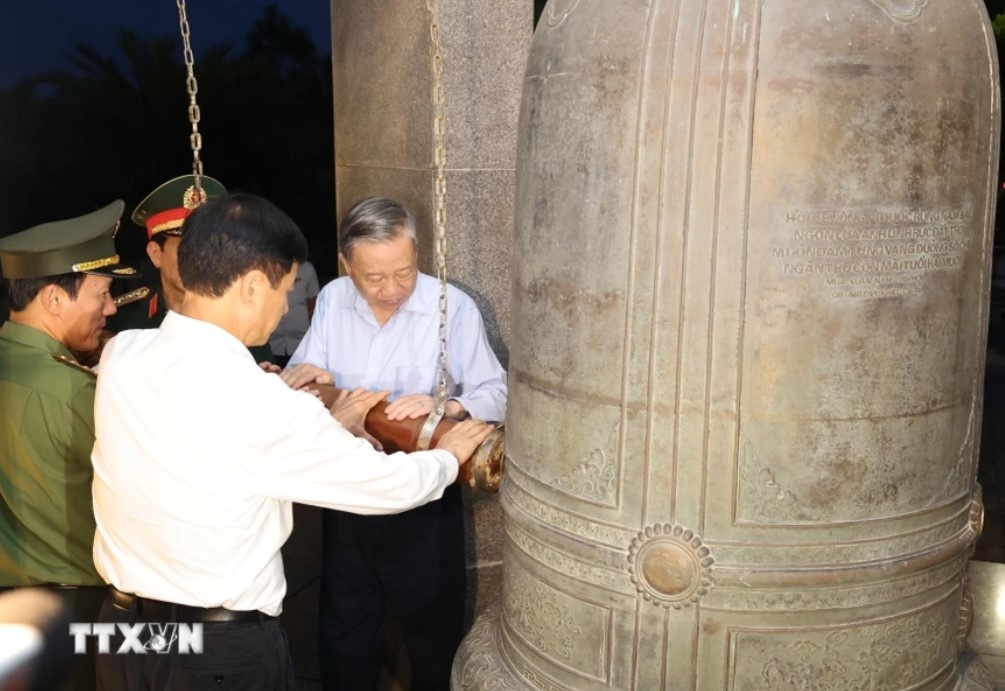 Tong Bi thu To Lam anh 10