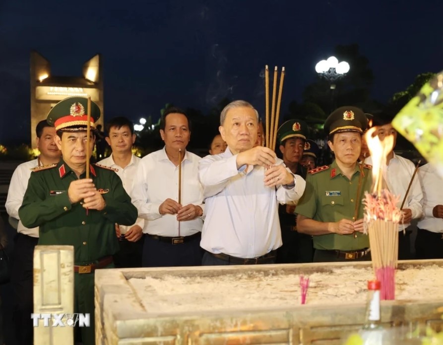 Tong Bi thu To Lam anh 12