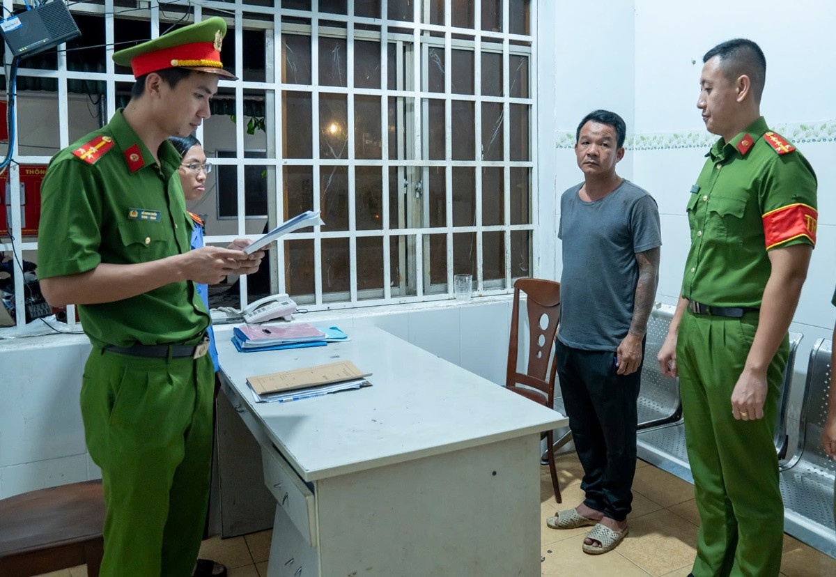 Bat giam tai xe xe dau keo gay tai nan chet nguoi tren quoc lo 51 hinh anh