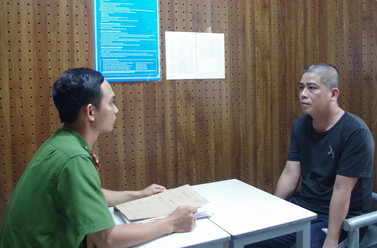 Duong day danh bac,  1.800 ty dong,  Ngo Anh Khoa,  Vo Vu Lam,  Nguyen Minh Thoi anh 1