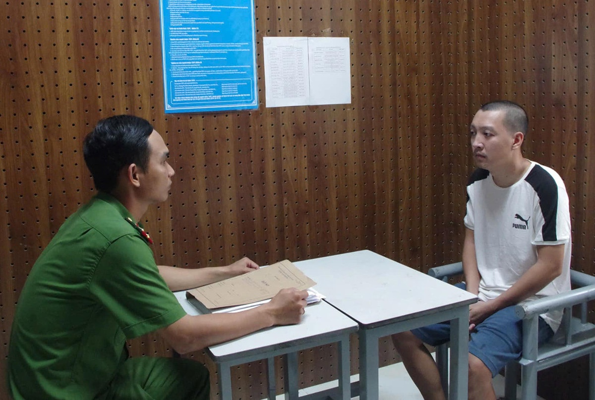 Duong day danh bac,  1.800 ty dong,  Ngo Anh Khoa,  Vo Vu Lam,  Nguyen Minh Thoi anh 2