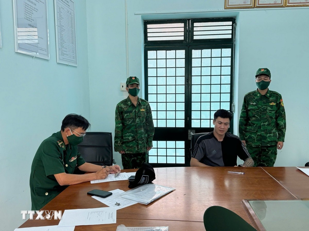 Đối tượng,  Truy nã ảnh 1 Doi tuong,  Truy na anh 1