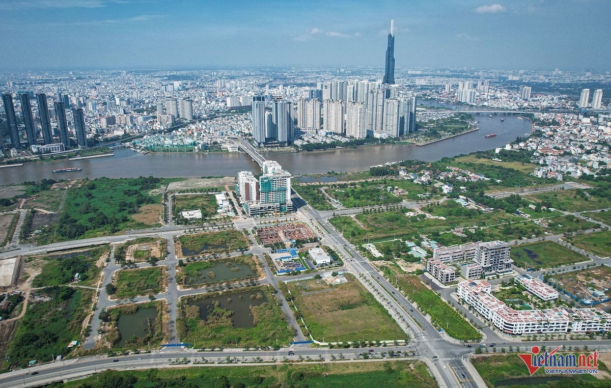 Chu tich TP.HCM chi dao khan viec dieu chinh bang gia dat hinh anh