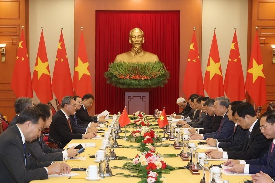 Viet Nam coi phat trien quan he voi Trung Quoc la uu tien hang dau hinh anh