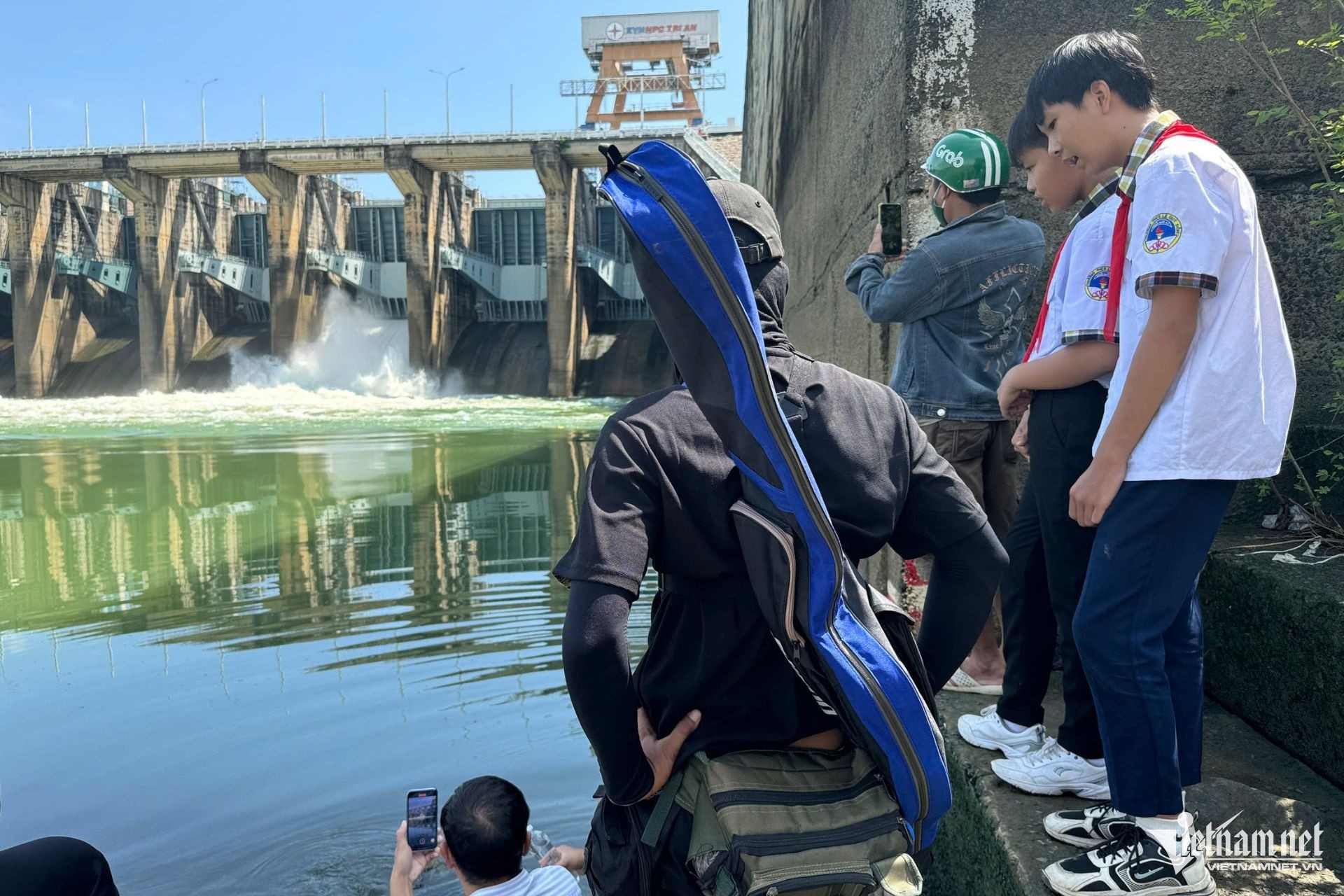 thuy dien Tri An anh 2