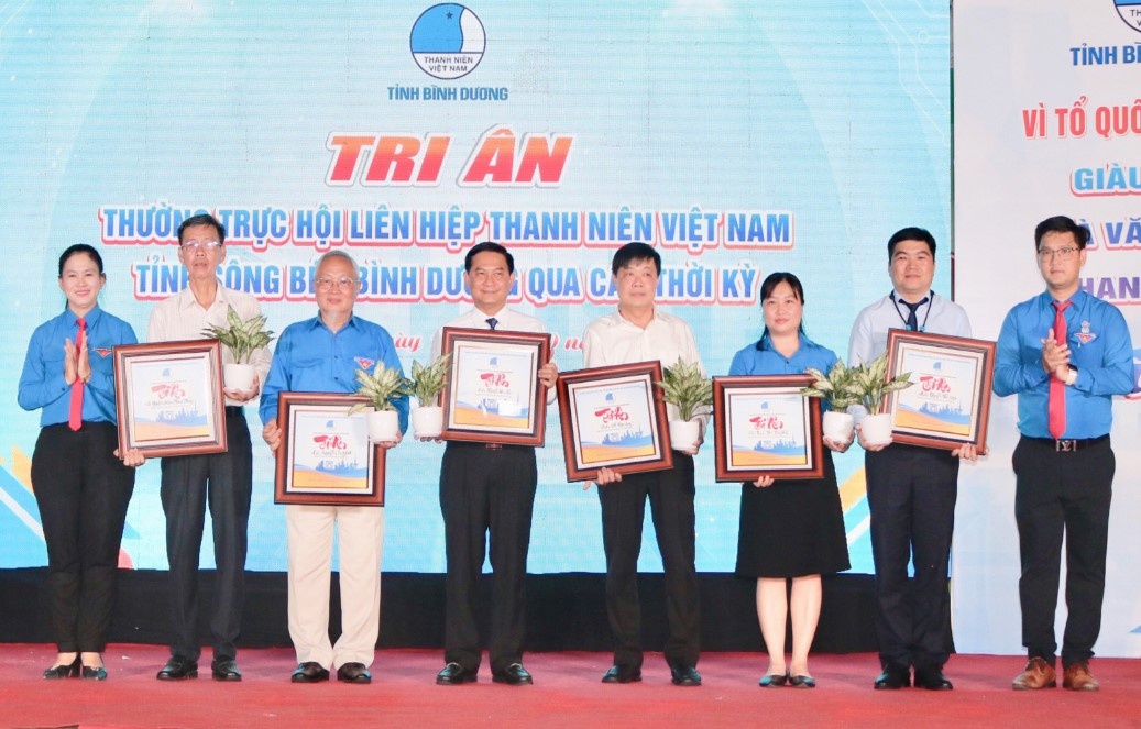 Hoi LHTNVN tinh Binh Duong anh 4