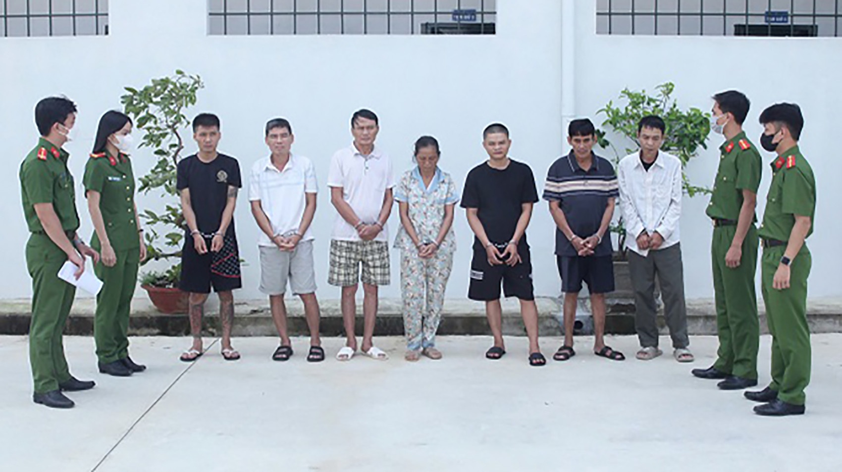 Buon ban ma tuy,  Nghe An anh 2