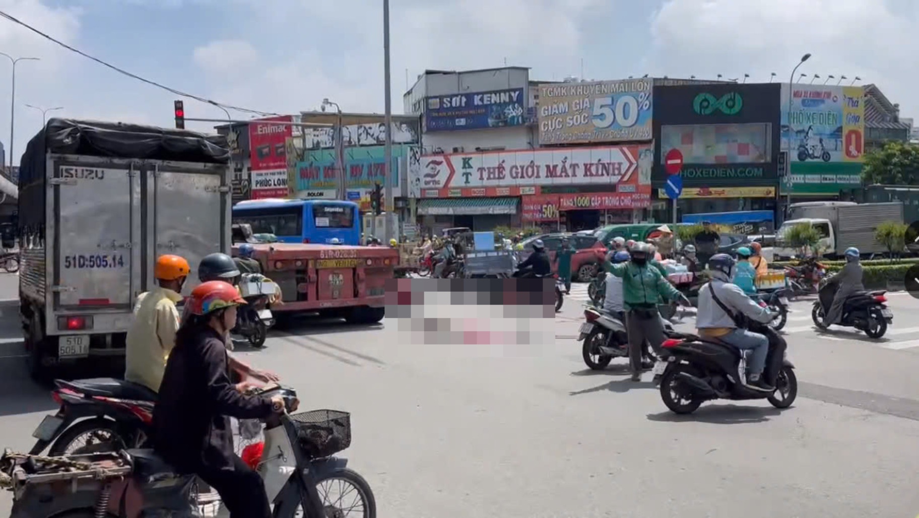 Tai nan cau vuot TP.HCM anh 1