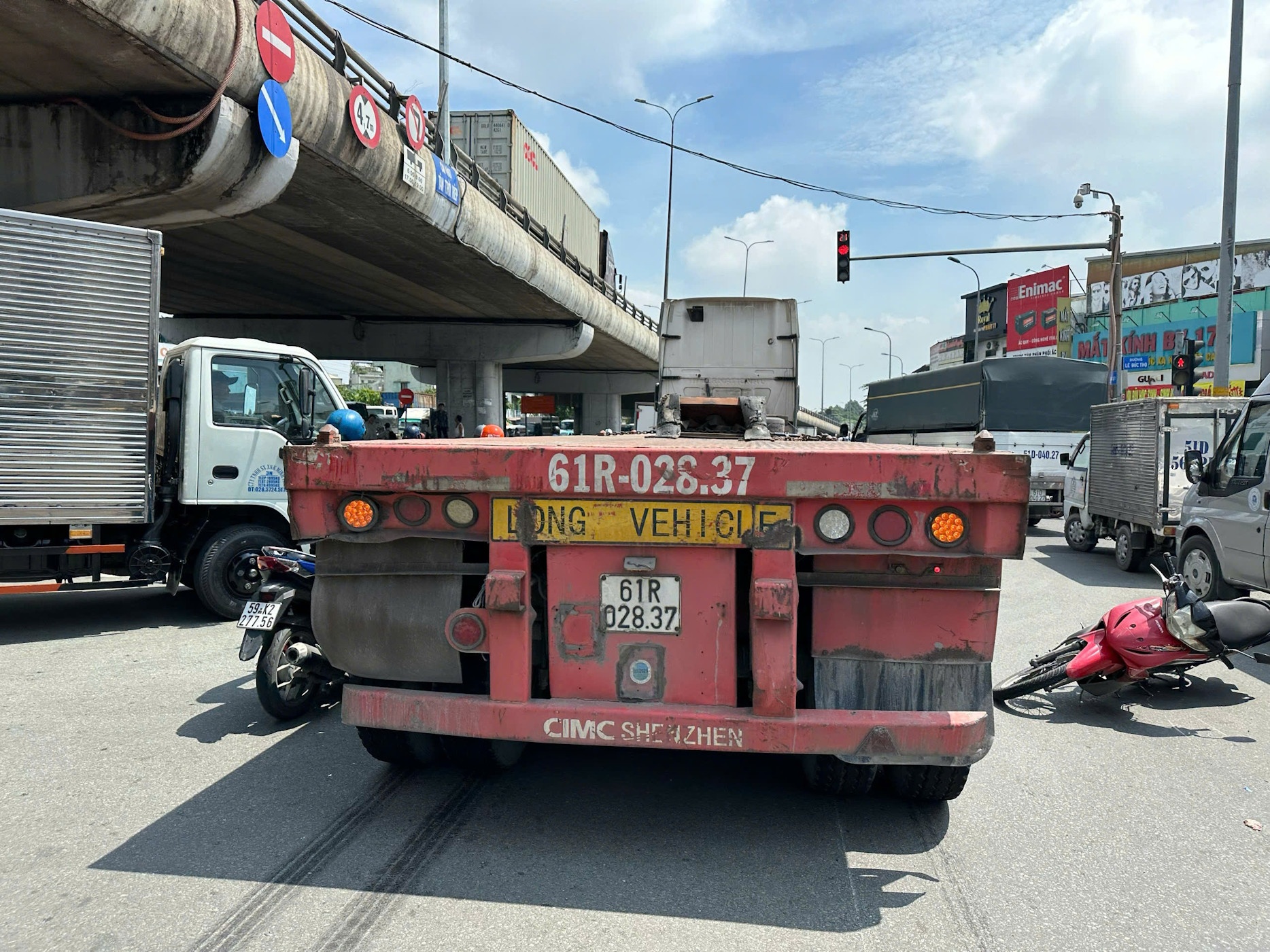 Tai nan cau vuot TP.HCM anh 3