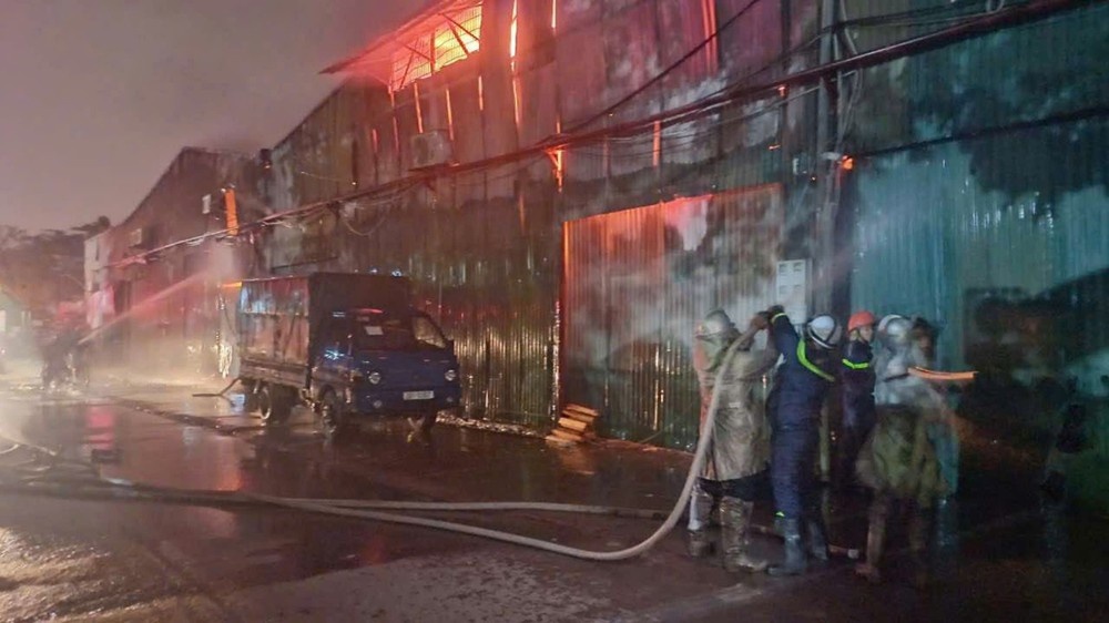 Chay nha kho Vinh Tuy anh 7