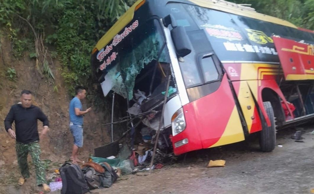 Xe khach mat phanh o Dien Bien, mot nguoi chet hinh anh