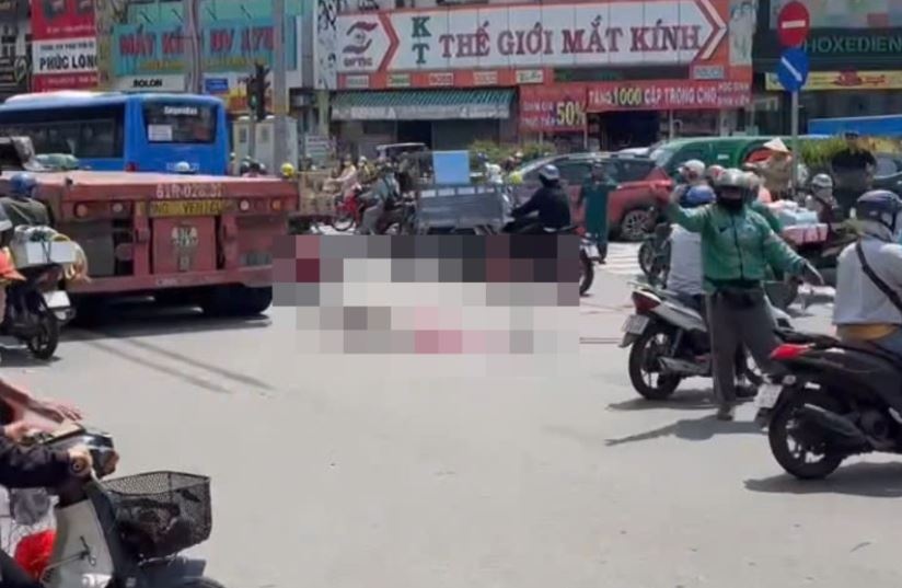 Tai nan chet nguoi duoi gam cau vuot o TP.HCM hinh anh