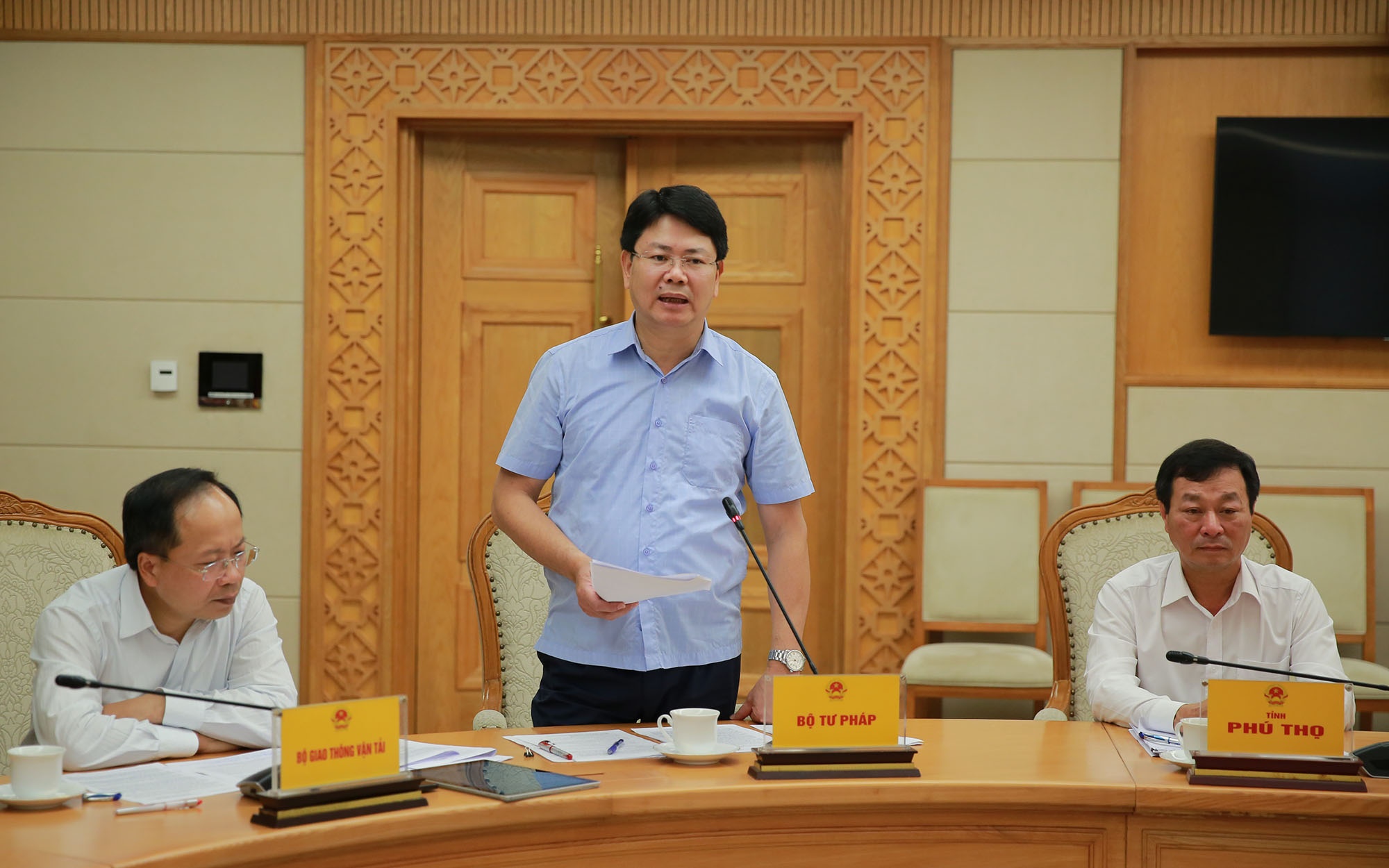 Sập cầu Phong Châu ảnh 2 Sap cau Phong Chau anh 2