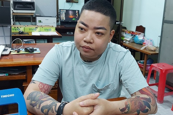 Con gai dan dung bi bat, danh dap de tong tien cha ruot 5 ty dong hinh anh