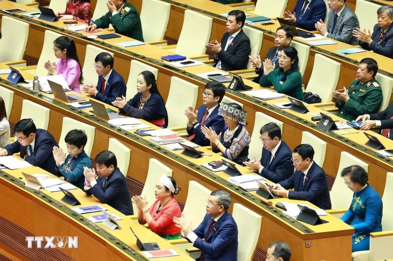 Quoc hoi ky 8 anh 3