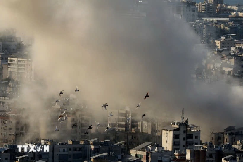 Israel khong kich cac chi nhanh cua Al-Qard Al-Hassan hinh anh