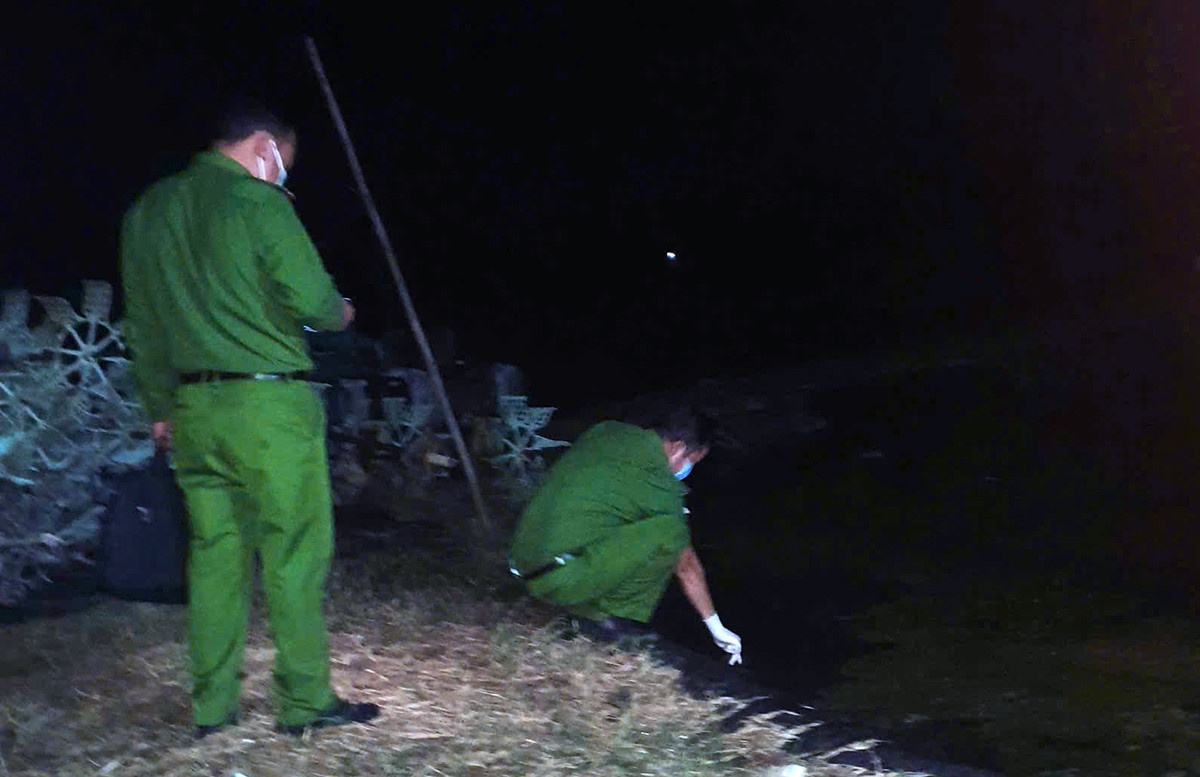 Lay non bao hiem,  Cai co tinh cam anh 2