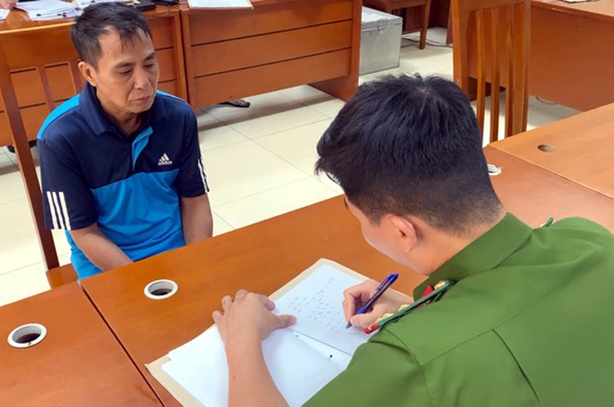 Chi mac do lot,  Dot nhap nha dan,  Ha Noi anh 1