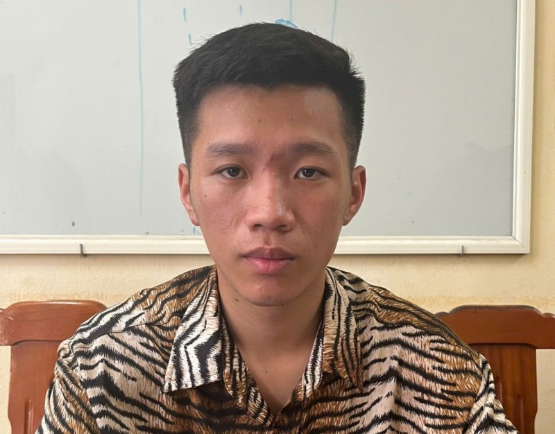 Chong nguoi thi hanh,  Cong vu anh 1