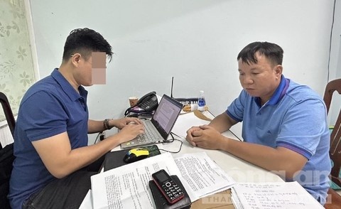 Chay viec,  Chay an,  Tran Kim Hung,  Trinh Thi Hong anh 2