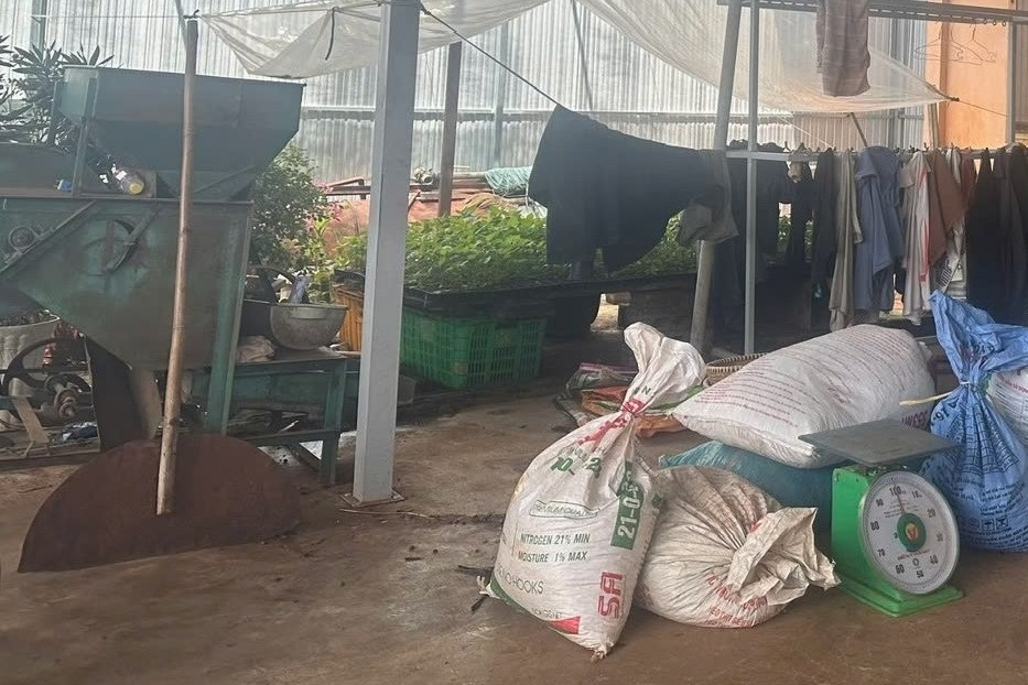 Đột nhập nhà dân,  Trộm cà phê ảnh 2 Dot nhap nha dan,  Trom ca phe anh 2