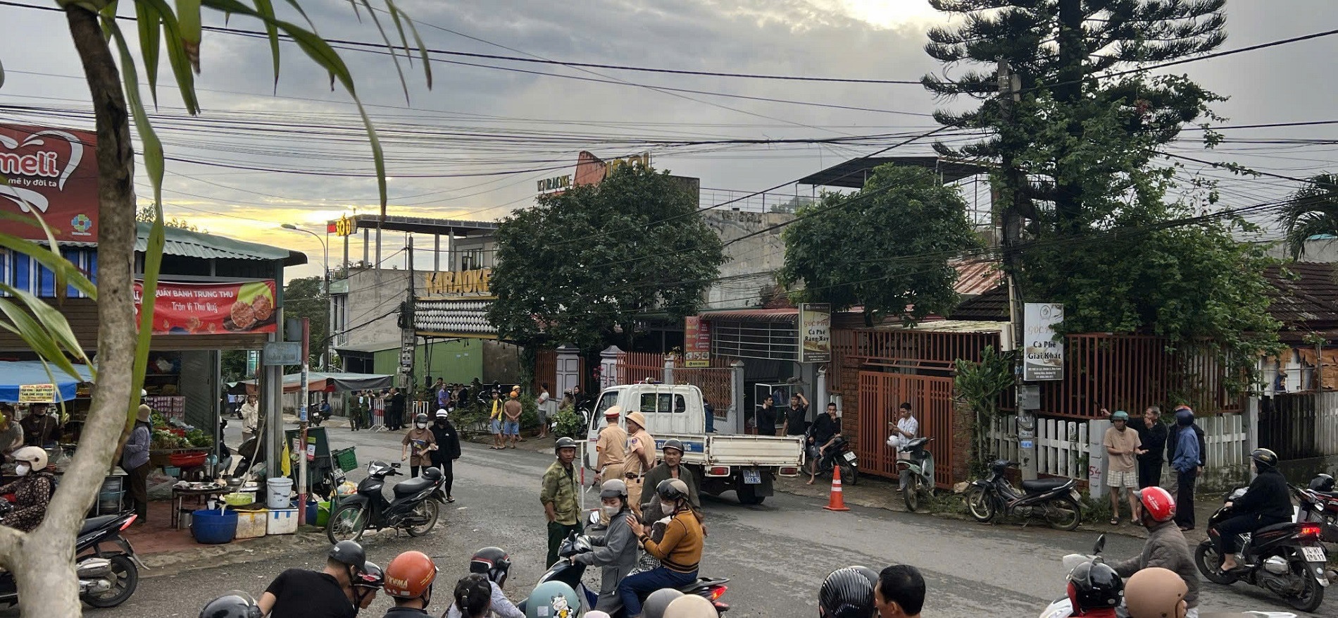 An mang,  Quan karaoke anh 2