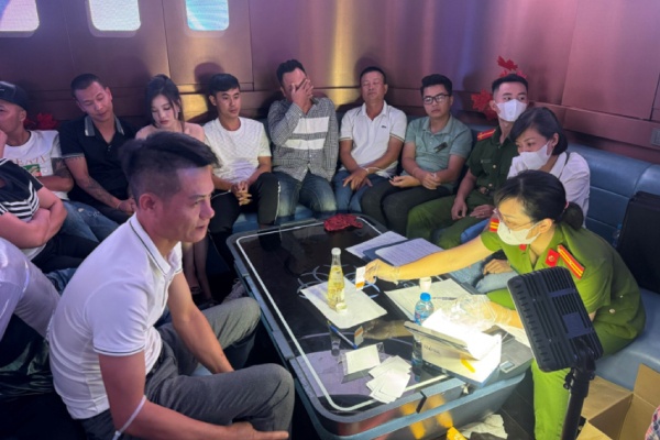Quán Fleur D'or,  Quán 191 Hồ Sen,  Quán Maximus Lounge,  Hải Phòng,  Ma túy ảnh 1 Quan Fleur D'or,  Quan 191 Ho Sen,  Quan Maximus Lounge,  Hai Phong,  Ma tuy anh 1