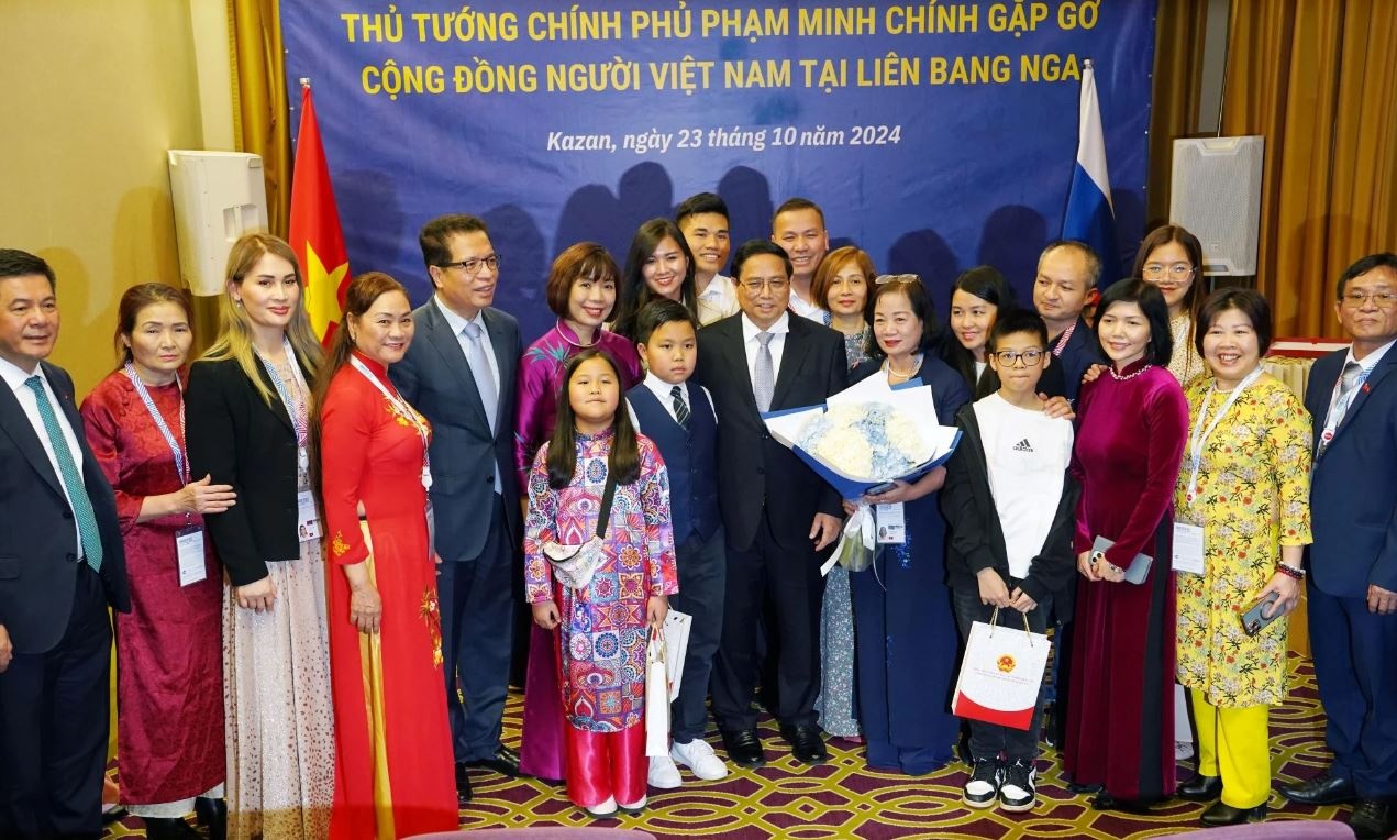 Thu tuong gap go cong dong nguoi Viet Nam tai Lien bang Nga hinh anh