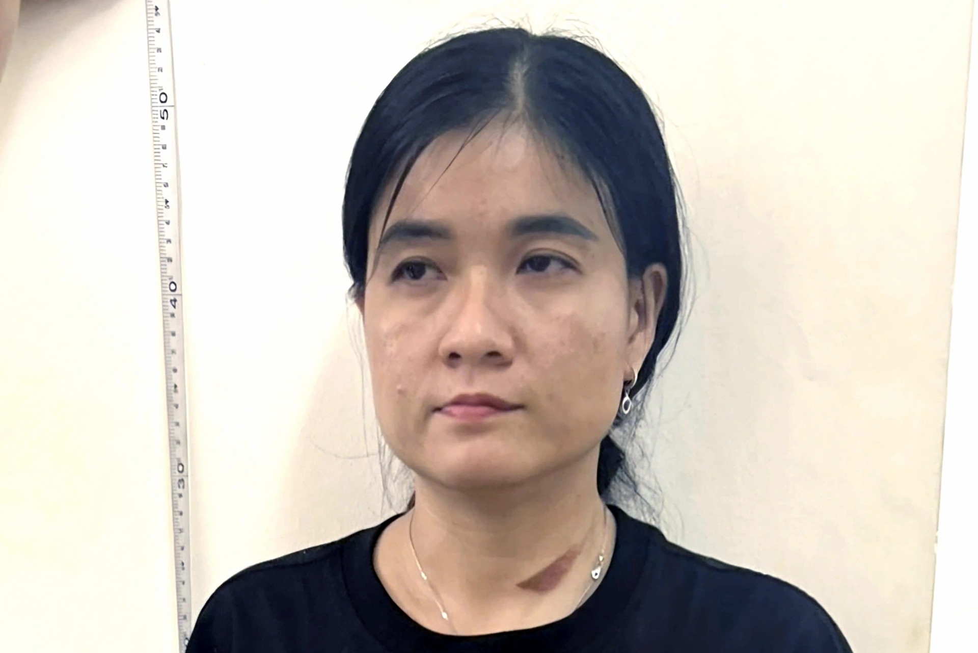 Nghi pham giu thi the mot dem truoc khi dua di phi tang o deo Bao Loc hinh anh