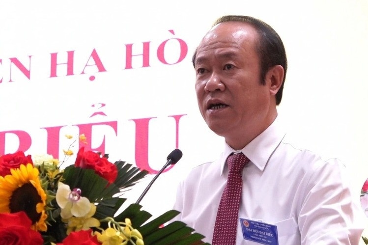 Ban Bi thu khai tru Dang Bi thu Huyen uy Ha Hoa Luu Quang Huy hinh anh