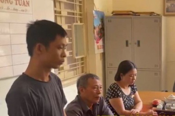 Giup suc cho 4 nguoi nuoc ngoai o lai Viet Nam trai phep hinh anh