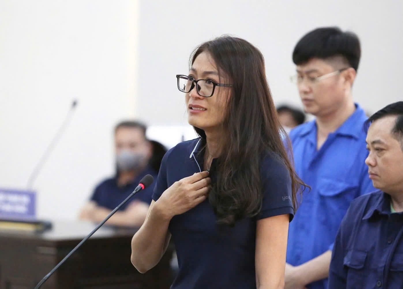 Quan karaoke An Phu,  Binh Duong,  Chay quan karaoke anh 2