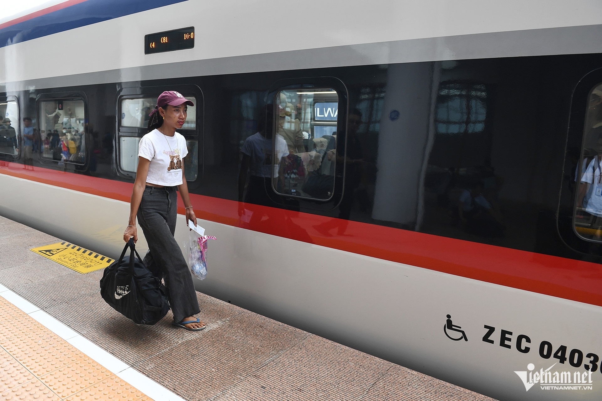 Duong sat toc do cao Bac-Nam: So luong duong cong tren tuyen con nhieu hinh anh