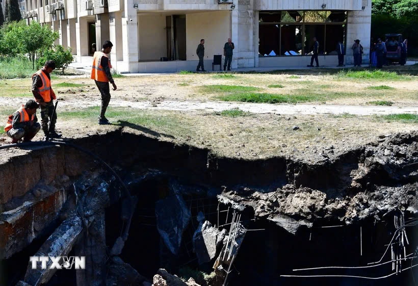 Israel lan dau thua nhan dot kich tren bo vao lanh tho Syria hinh anh