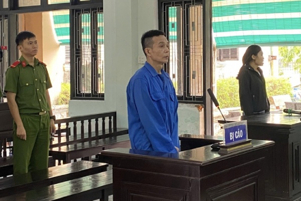 Mau thuan voi dong nghiep, tai xe taxi lanh an giet nguoi hinh anh