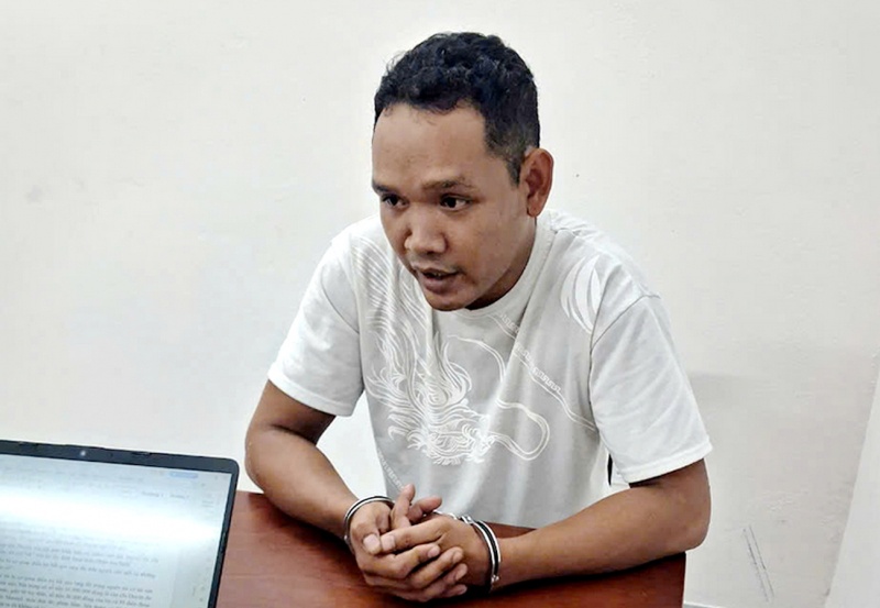 Niu keo bat thanh, dung chieu tung clip 'nong' len Facebook nguoi tinh hinh anh