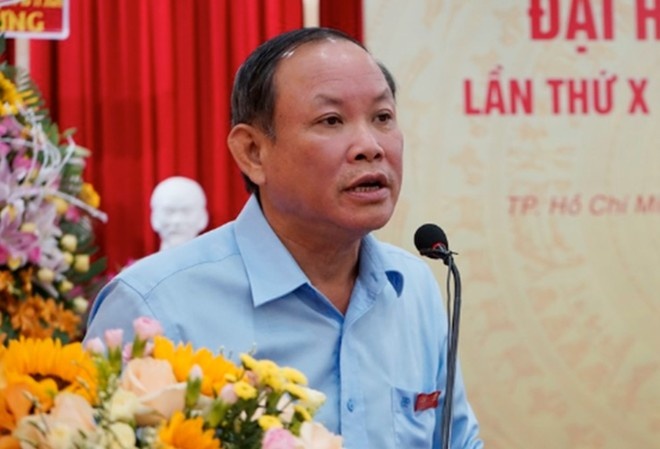 NXB Giao duc,  Nguyen Duc Thai,  Le Hoang Hai,  Nguyen Thi Thanh Thuy,  Dinh Quoc Khanh,  Phung Vinh Hung,  To My Ngoc,  Cty Phung Vinh Hung,  To My Ngoc,  Nguyen Tri Minh,  Cty Minh Cuong Phat anh 1