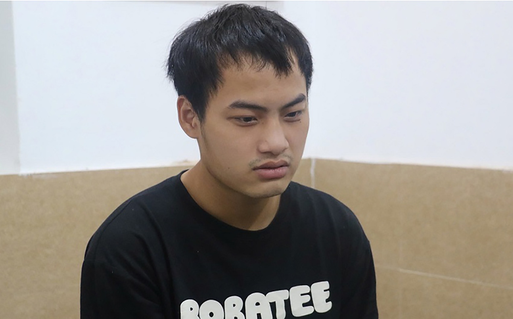 Bat nam thanh nien dot nhap, trom 4 khay vang o Nghe An hinh anh