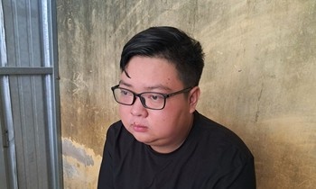 Gia danh pho giam doc cong an tinh de lua hon 4,5 ty dong cua di ruot hinh anh