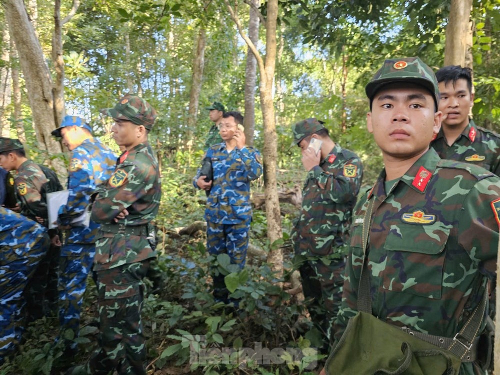 Roi may bay Yak-130 anh 12